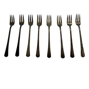 Rogers MFG Co IS Sovereign Silverplate Cocktail Forks 5.5 in Set of 8 Appetizer